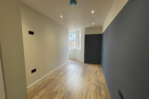 3 bedroom apartment to rent, Cromwell Road, Bristol BS6
