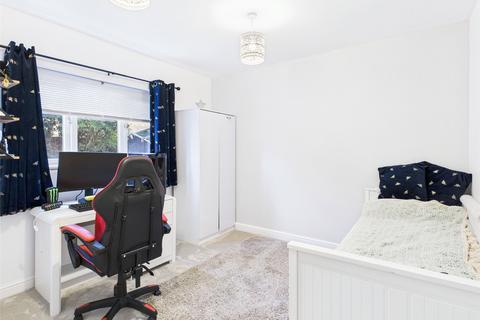 9 Bramble Lawn, Abbeydale, Gloucester, GL4 5YF