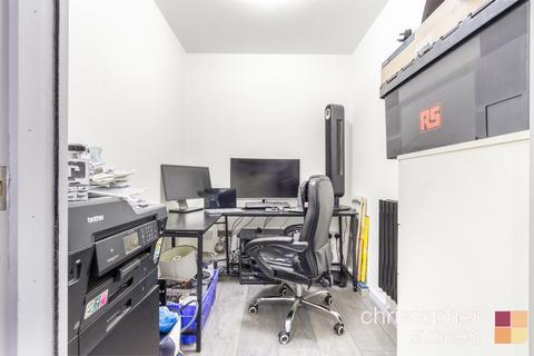 9 Temple Close, Cheshunt, Waltham Cross, EN7 5AP