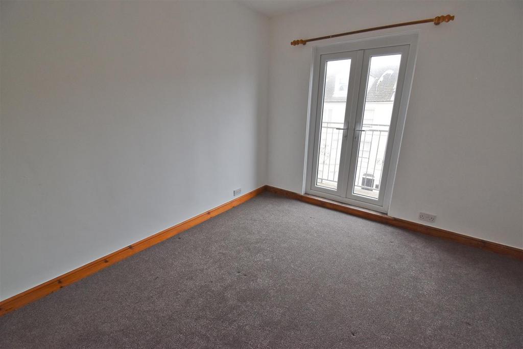 Bedroom.3.jpg