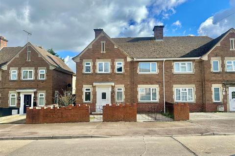 4 bedroom semi-detached house for sale, Stanway Road, Gloucester GL4