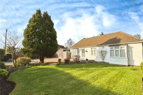 4 bedroom bungalow to rent, Weir Place, Surrey TW18