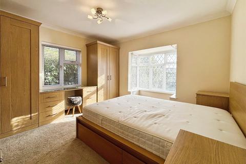 4 bedroom bungalow to rent, Weir Place, Surrey TW18