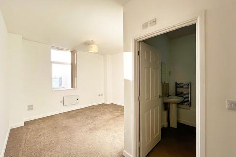 2 bedroom apartment for sale, Victoria Avenue, Southend-On-Sea SS2