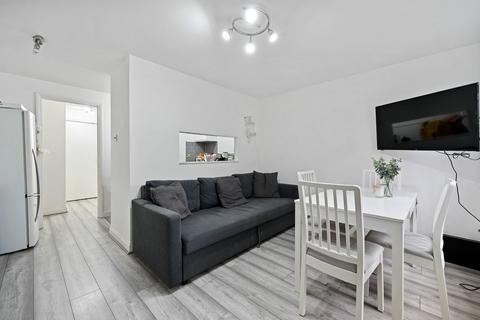 18 Ennerdale Close, Sutton, SM1 2JP