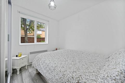 18 Ennerdale Close, Sutton, SM1 2JP