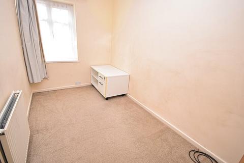 4 Broomfields Close, Solihull, B91 2AP