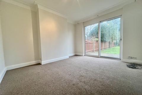 4 bedroom semi-detached house to rent, Beaulieu Drive, Pinner HA5