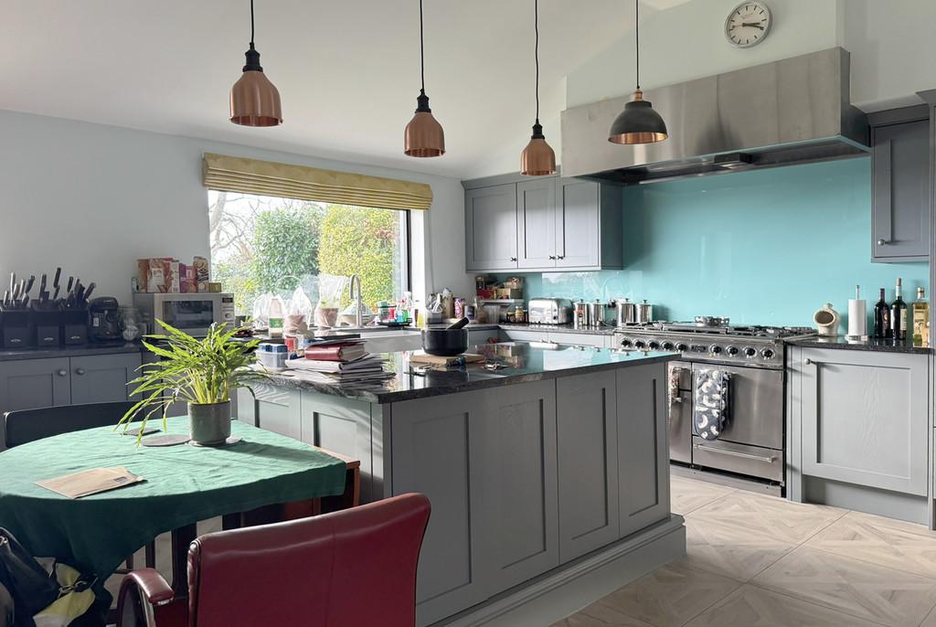 HG Kitchen