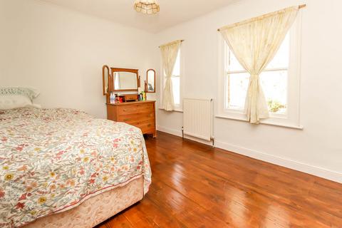 undefined, London Road, Wellingborough NN29