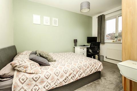 15 Goodwin Close, Wellingborough, NN8 4BS