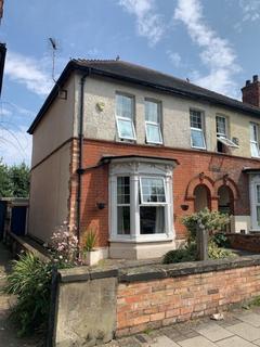 3 bedroom semi-detached house to rent, Parnell Street, Gainsborough