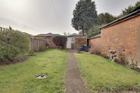 3 bedroom end of terrace house for sale, Knox Road, Havant