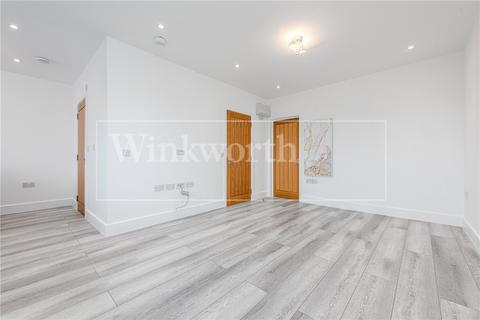 3 bedroom end of terrace house to rent, Hardinge Road, London, NW10