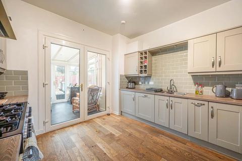 215 Bonkle Road, Newmains, Wishaw, ML2 9AA