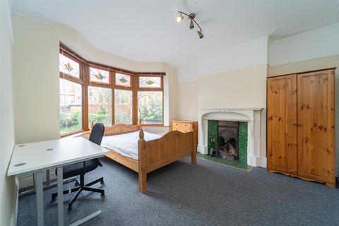 4 bedroom terraced house for sale, Whalley Road, Whalley Range