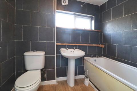 2 bedroom flat for sale, Fairview Avenue, Surrey GU22