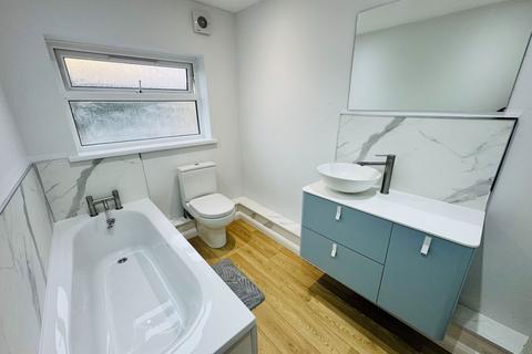 230 Bridgend Road, Maesteg, CF34 0NL
