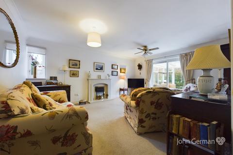 2a Applewood Close, Uttoxeter, ST14 7RN