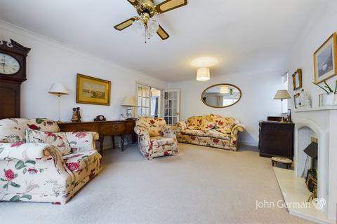 2a Applewood Close, Uttoxeter, ST14 7RN