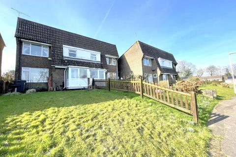 3 bedroom semi-detached house for sale, Dellfield, Petersfield GU32