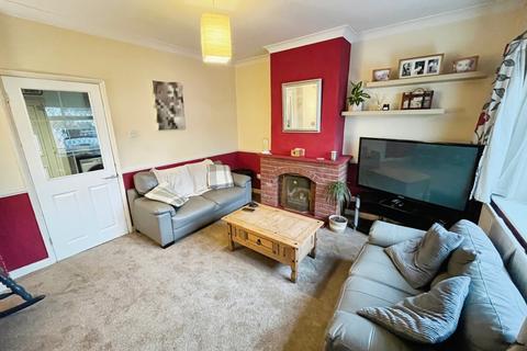 3 bedroom semi-detached house for sale, Halifax Drive, Leicestershire LE4