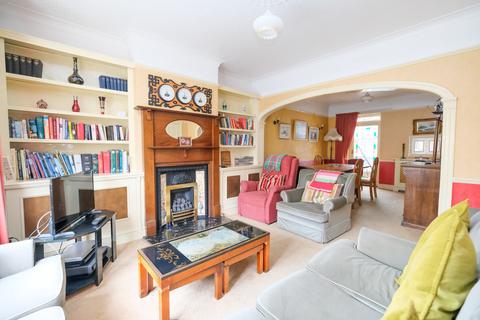 16 Derry Downs, St Mary Cray, Orpington, BR5 4DT