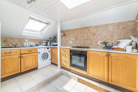 2 bedroom flat for sale, Glenloch Road, Belsize Park, London, NW3