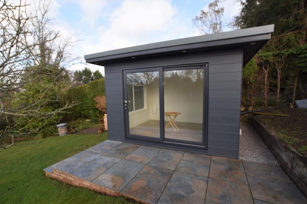 7 Robertson Avenue, Dumfries DG1 4 EY - Grieve Grie