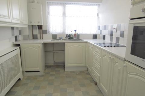 2 bedroom apartment to rent, Kings Parade, Clacton-on-Sea CO15