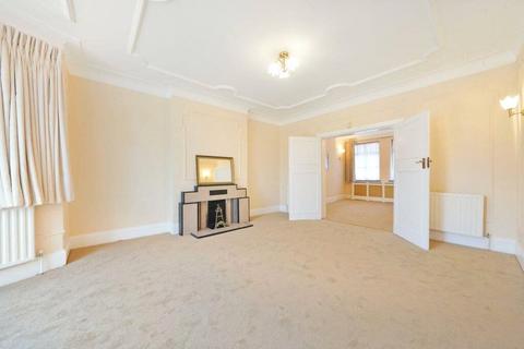 5 bedroom detached house to rent, Alexander Avenue, London, NW10