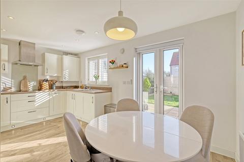 27 Shallows Avenue, Great Wakering, Southend-on-sea, SS3 0FR