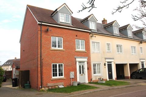 4 bedroom townhouse for sale, Bolsin Drive, Colchester