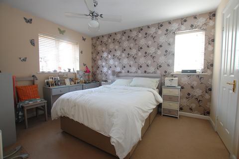 34 Wilkin Drive, Tiptree, Colchester, CO5 0QP