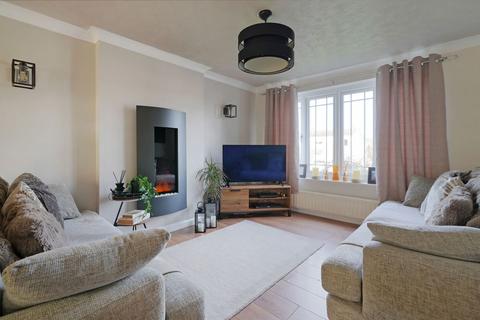 37 Willow Crescent, Chapeltown, Sheffield, S35 1QS
