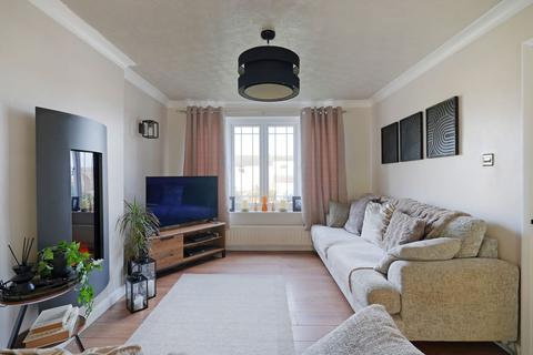 37 Willow Crescent, Chapeltown, Sheffield, S35 1QS