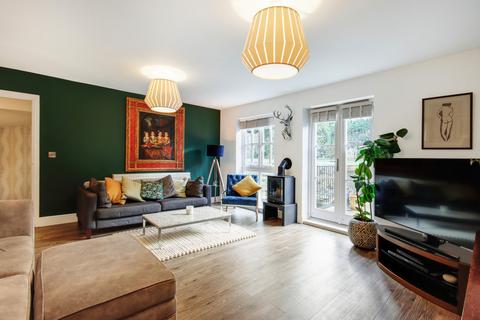 5 Broadcroft, Tunbridge Wells, TN2 5UG