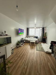 2 bedroom flat for sale, Latimer house, London, E9