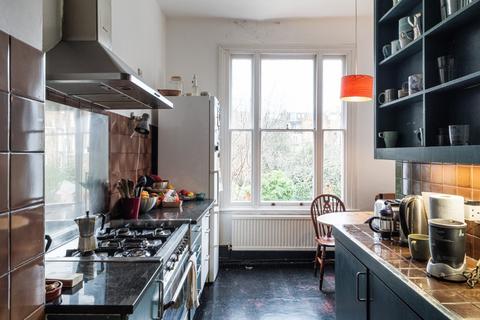 5 bedroom end of terrace house for sale, Northchurch Road, Islington, London