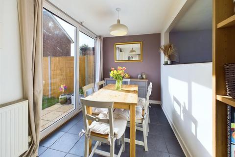 23 Grove Road, Churchdown, Gloucester, GL3 2SW