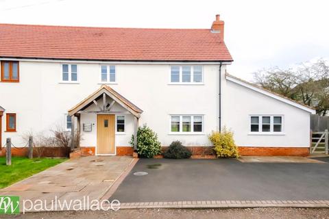 3 bedroom semi-detached house for sale, Common View, Bumbles Green, Nazeing