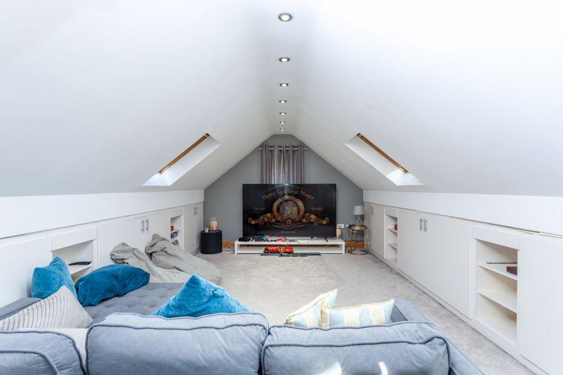 Bedroom 6 / Cinema