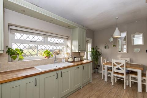 4 Cross Villas, Barkisland, Halifax, HX4 0DF