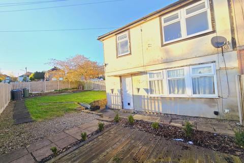 3 bedroom semi-detached house to rent, Upper Grange Avenue, Bradford, BD15