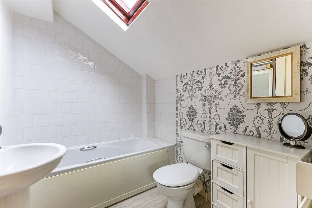 En Suite Bathroom