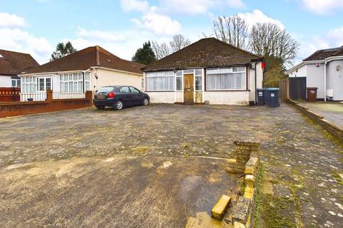 10 Matlock Road, Caterham, CR3 5HP