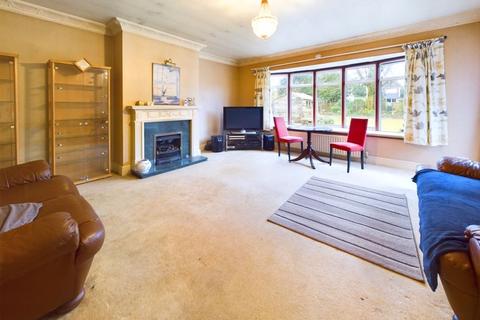 10 Matlock Road, Caterham, CR3 5HP