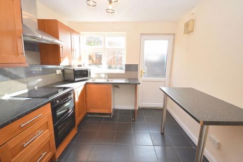 2 bedroom terraced house to rent, Avondale Drive, Widnes