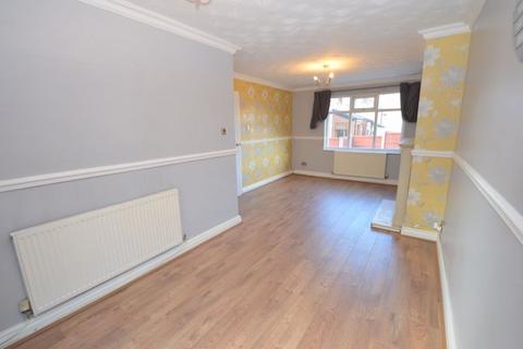 2 bedroom terraced house to rent, Avondale Drive, Widnes