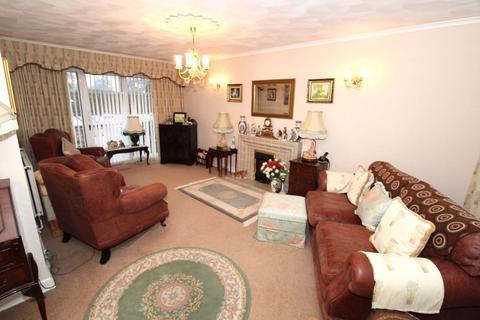 2 bedroom maisonette for sale, Banstead Village